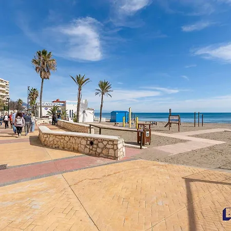 Beachfront 2br W Seaviews By Better Bookings Lägenhet