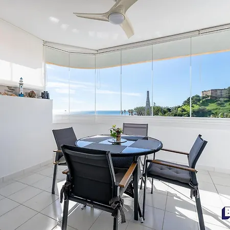 Beachfront 2br W Seaviews By Better Bookings Lägenhet *