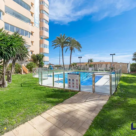 Beachfront 2br W Seaviews By Better Bookings 아파트 *